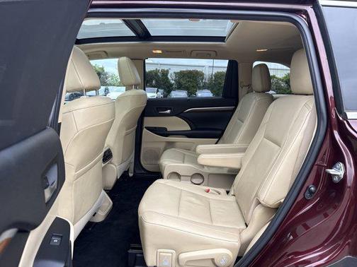 2019 Toyota Highlander Limited Platinum