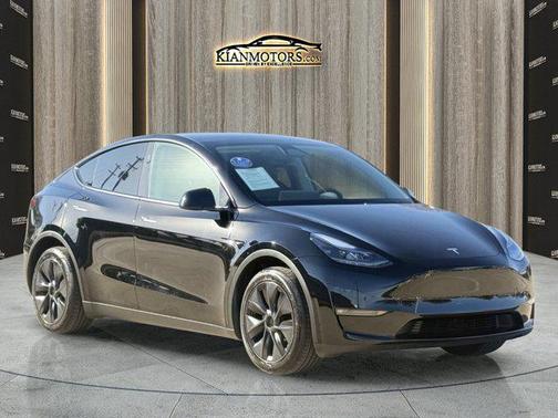 2025 Tesla Model Y Long Range Dual Motor All-Wheel Drive