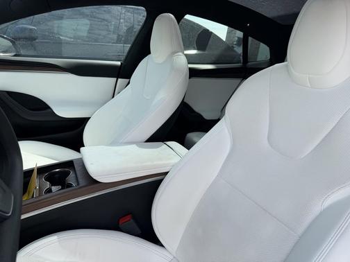 Solid Black 2023 Tesla Model S Standard Range