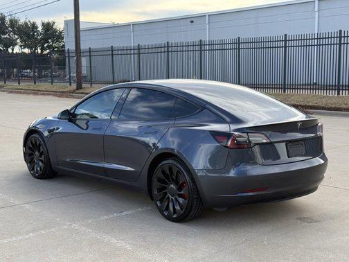 2023 Tesla Model 3 Performance