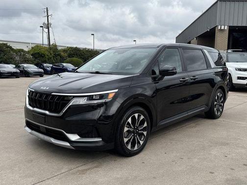 2022 Kia Carnival EX