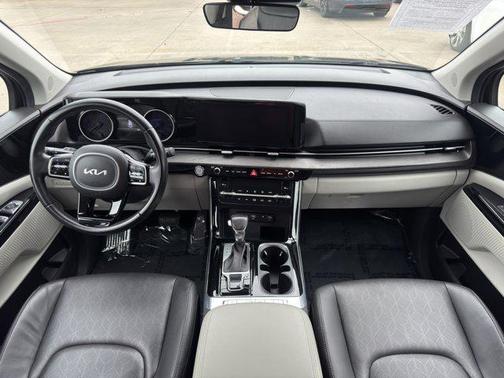 2022 Kia Carnival EX