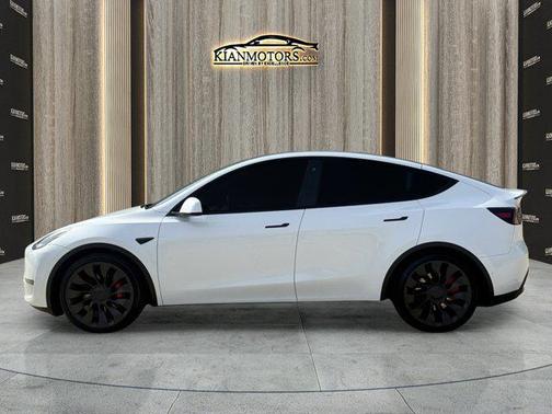 2022 Tesla Model Y Performance Dual Motor All-Wheel Drive