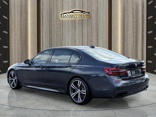 2019 BMW 750 I