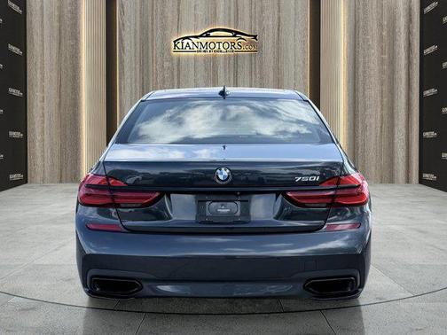 2019 BMW 750 I