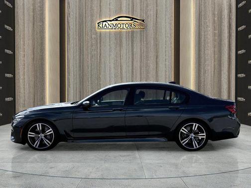 2019 BMW 750 I