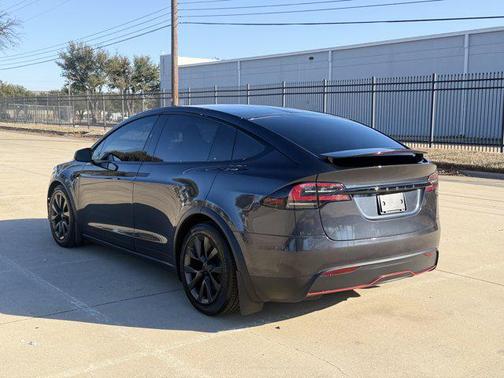 2024 Tesla Model X Long Range