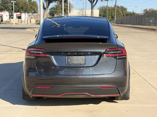 2024 Tesla Model X Long Range