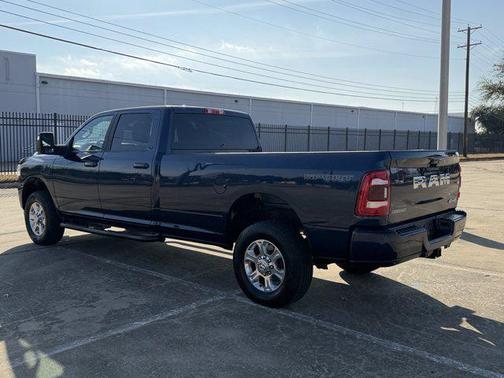 2023 RAM 3500 Big Horn Crew Cab 4x4 8' Box