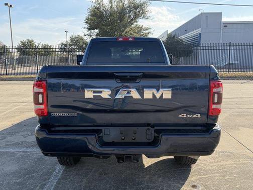 2023 RAM 3500 Big Horn Crew Cab 4x4 8' Box