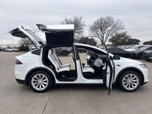2018 Tesla Model X 75D