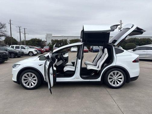 2018 Tesla Model X 75D