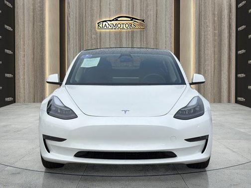 Pearl White Multi-Co 2023 Tesla Model 3 Standard Range