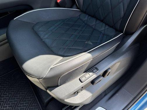 2024 Volkswagen Atlas Cross Sport 2.0T SEL Premium