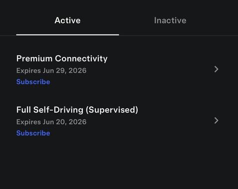 Pearl White Multi-Co 2022 Tesla Model S Plaid