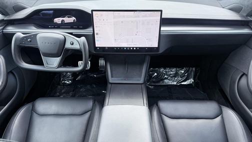 Pearl White Multi-Co 2022 Tesla Model S Plaid
