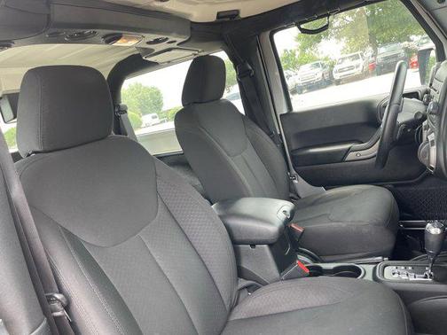 2017 Jeep Wrangler Sport
