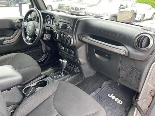 2017 Jeep Wrangler Sport