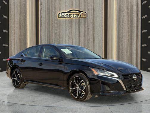 2023 Nissan Altima SR FWD