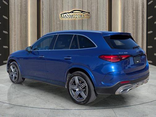 2023 Mercedes-Benz GLC 300 Base