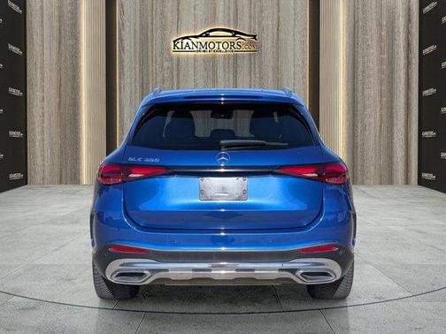 2023 Mercedes-Benz GLC 300 Base