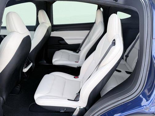 2023 Tesla Model X Plaid Tri Motor All-Wheel Drive