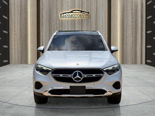 Cirrus Silver Metall 2023 Mercedes-Benz GLC 300 Base