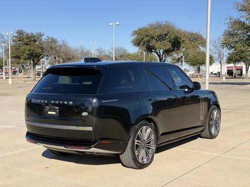 2023 Land Rover Range Rover Autobiography