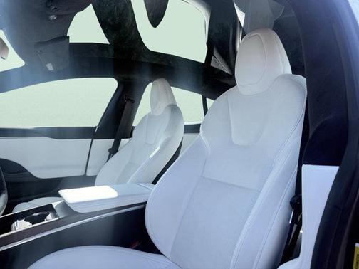 2022 Tesla Model S Dual Motor All-Wheel Drive