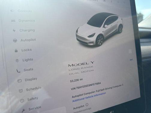 2022 Tesla Model Y Long Range Dual Motor All-Wheel Drive