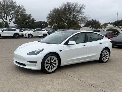 2022 Tesla Model 3 Standard Range