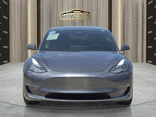 Gray 2022 Tesla Model 3 Performance