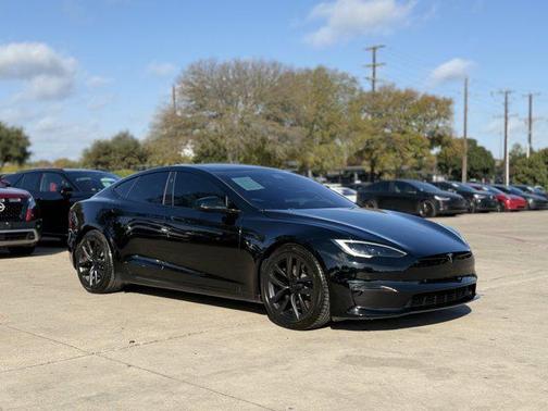 2022 Tesla Model S Plaid
