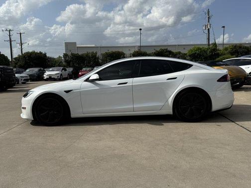 2023 Tesla Model S Standard Range