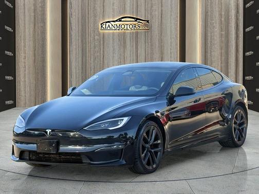 Solid Black 2023 Tesla Model S Standard Range