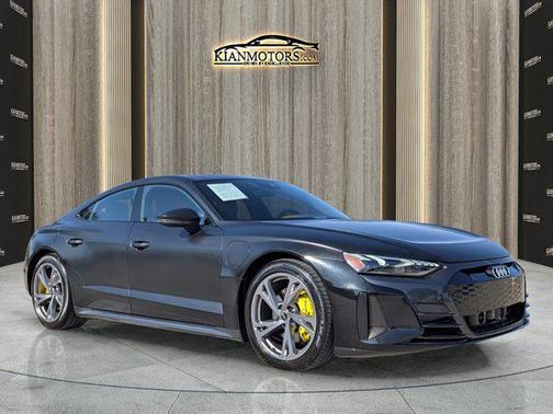 2023 Audi e-tron GT Premium Plus quattro