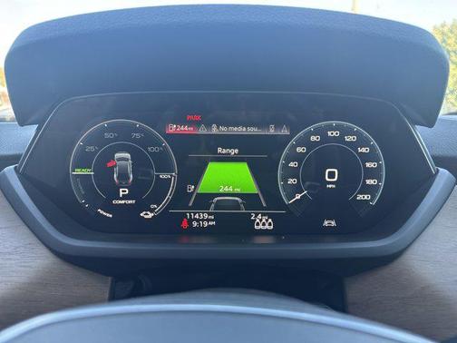 2023 Audi e-tron GT Premium Plus quattro