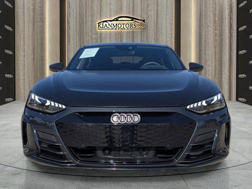 2023 Audi e-tron GT Premium Plus quattro