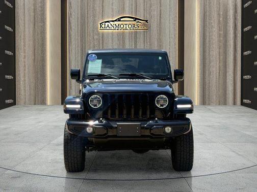 Black Clearcoat 2022 Jeep Wrangler Unlimited High Altitude 4x4