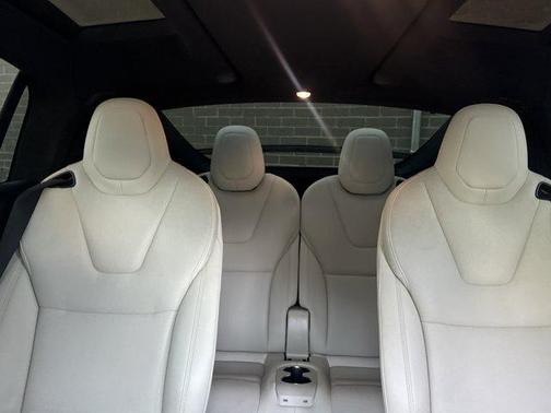 2023 Tesla Model X Standard Range