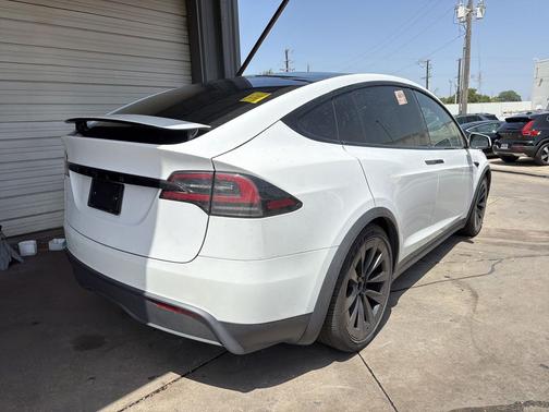 Pearl White Multi-Co 2023 Tesla Model X Standard Range