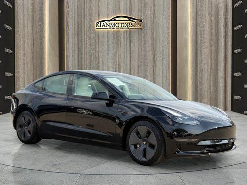 2023 Tesla Model 3 Standard Range