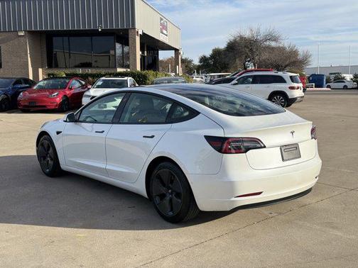 2021 Tesla Model 3 Standard Range Plus