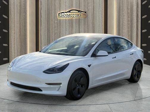 2021 Tesla Model 3 Standard Range Plus