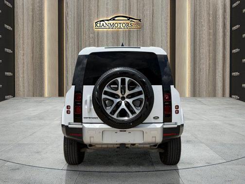 2023 Land Rover Defender 90 S
