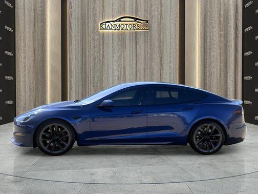 2022 Tesla Model S Plaid