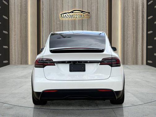 2025 Tesla Model X Long Range