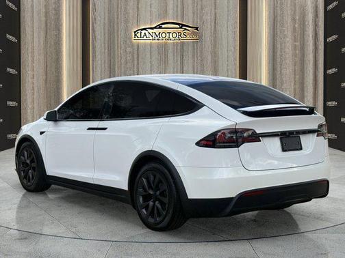 2025 Tesla Model X Long Range