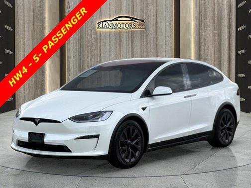 2025 Tesla Model X Long Range