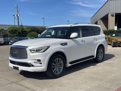 2024 INFINITI QX80 Luxe